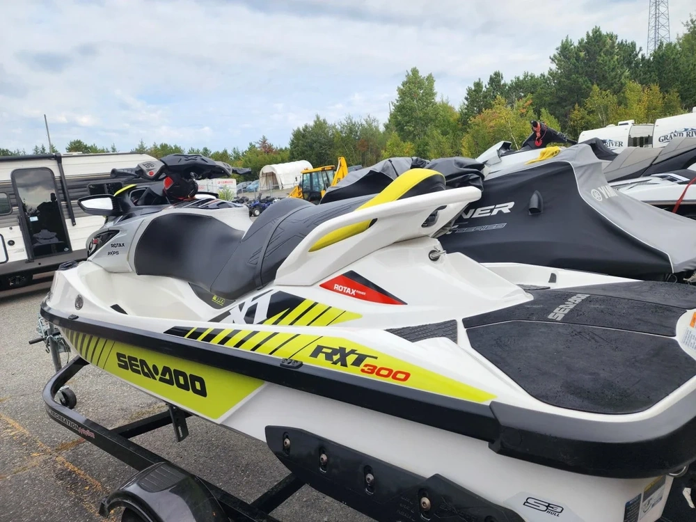 2017 Sea-doo 300 alt