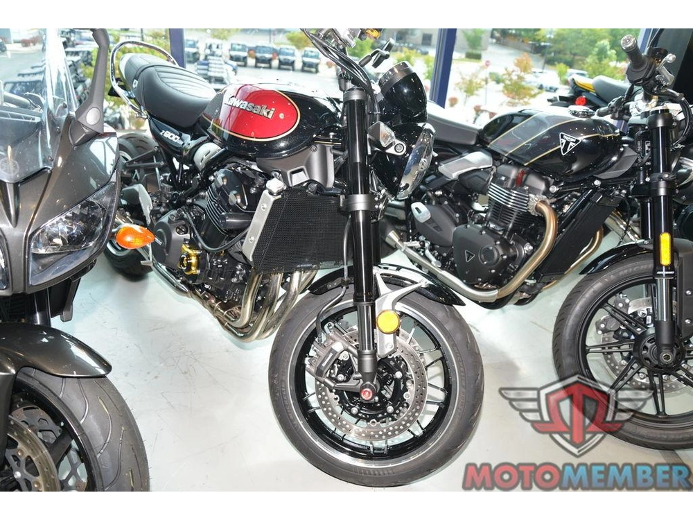 2023 Kawasaki Z900rs alt
