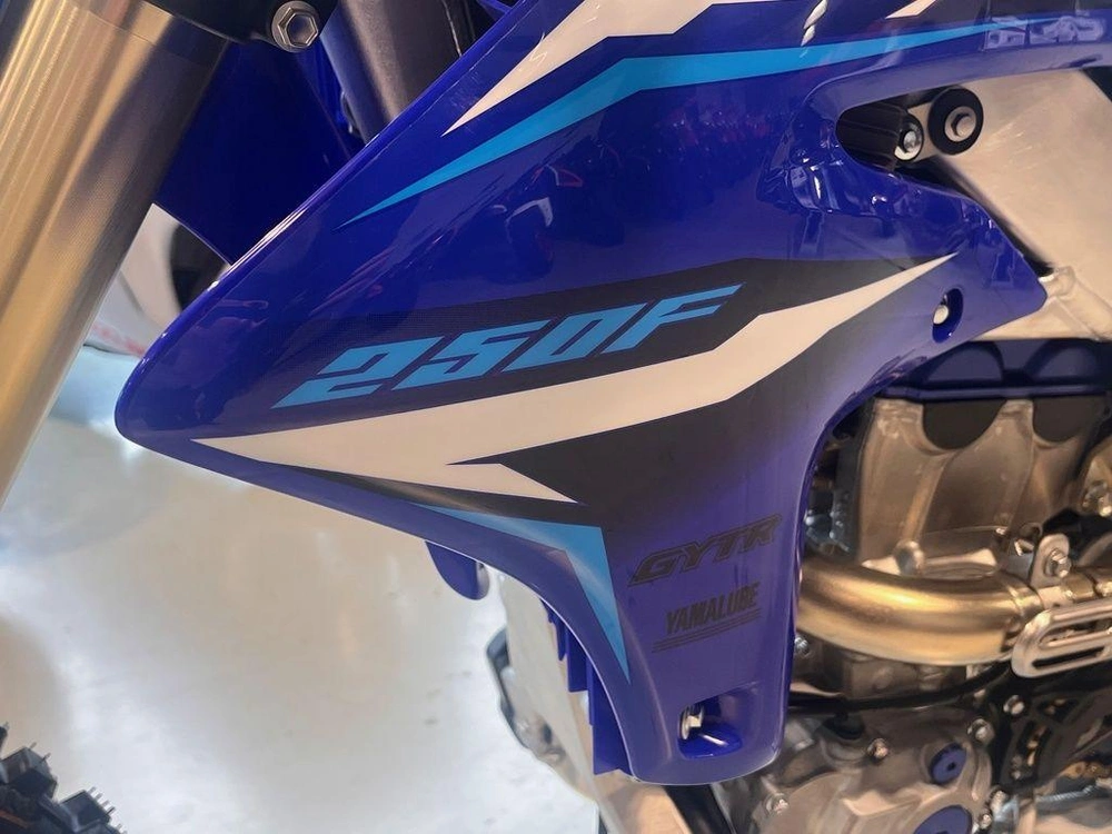 2026 Yamaha Yz250f Team Yamaha Blue alt