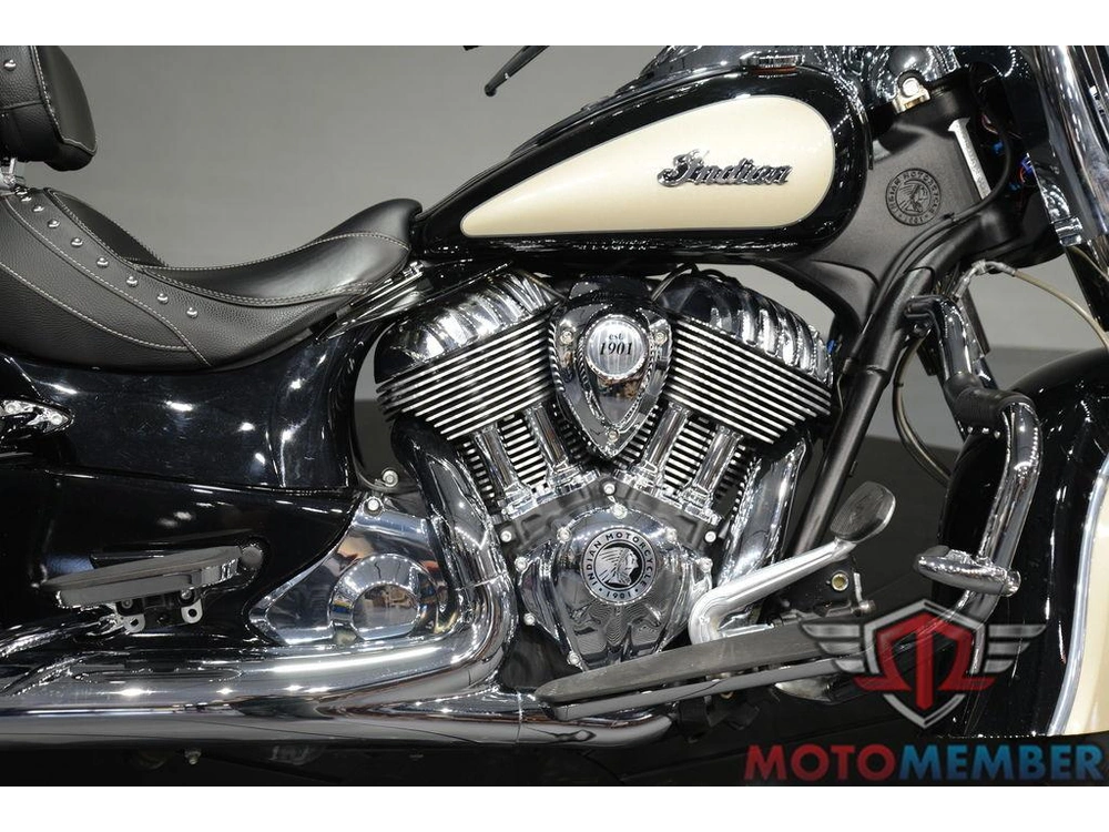 2022 Indian Motorcycle Springfield® Black Metallic/dirt Track Tan alt