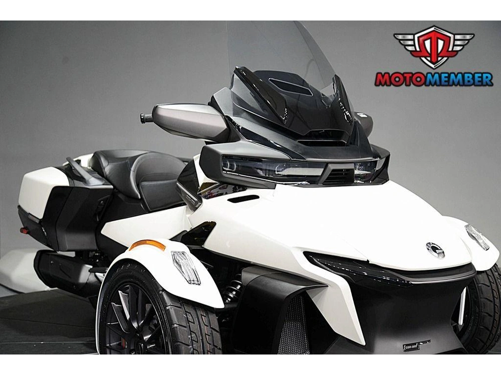 2026 Can-am Spyder Rt alt