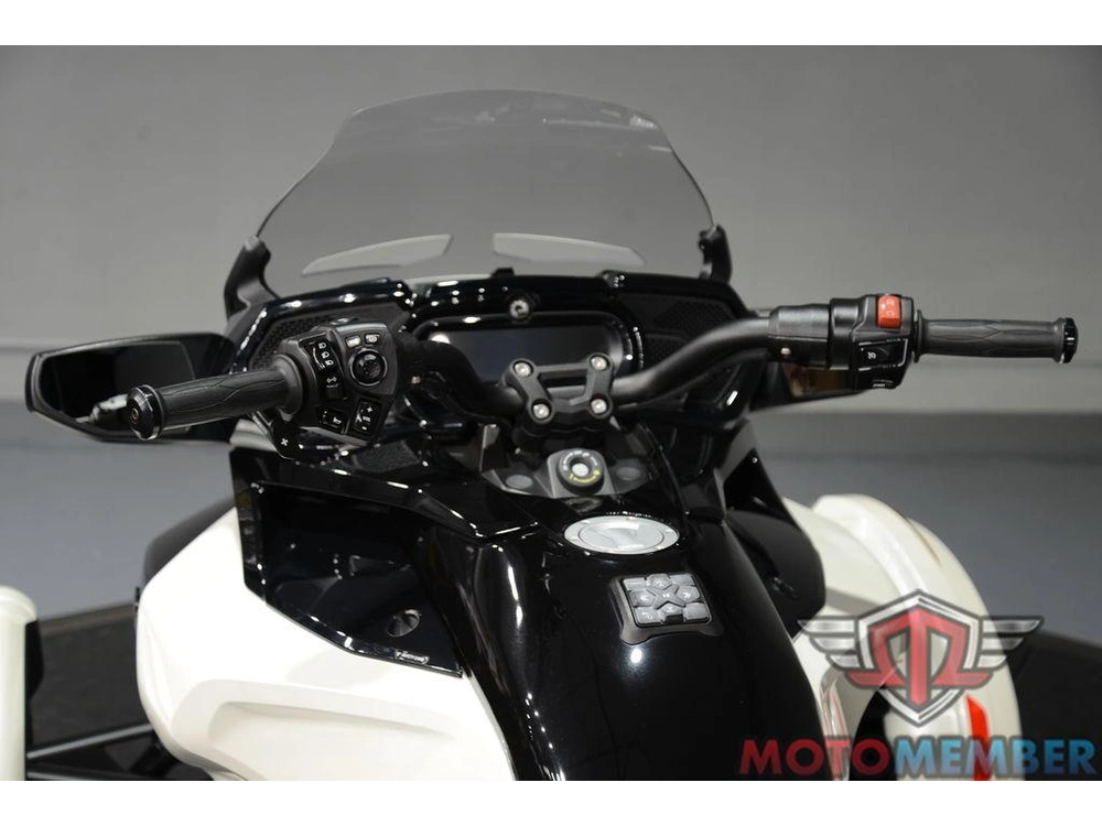 2023 Can-am Spyder F3-t Rotax 1330 Ace alt