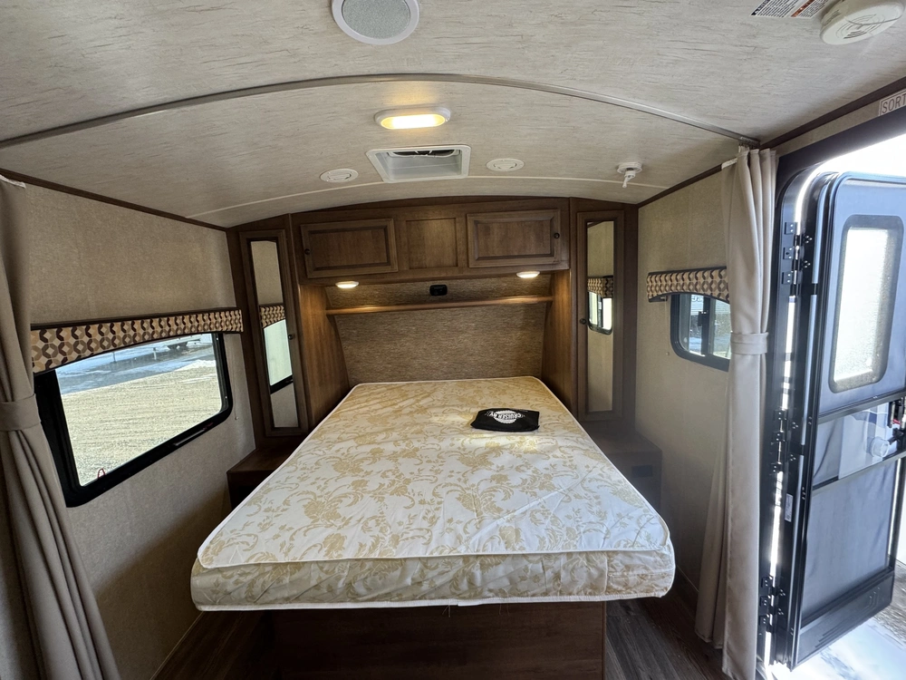 2017 Cruiser Rv Shadow Cruiser 195wbs alt