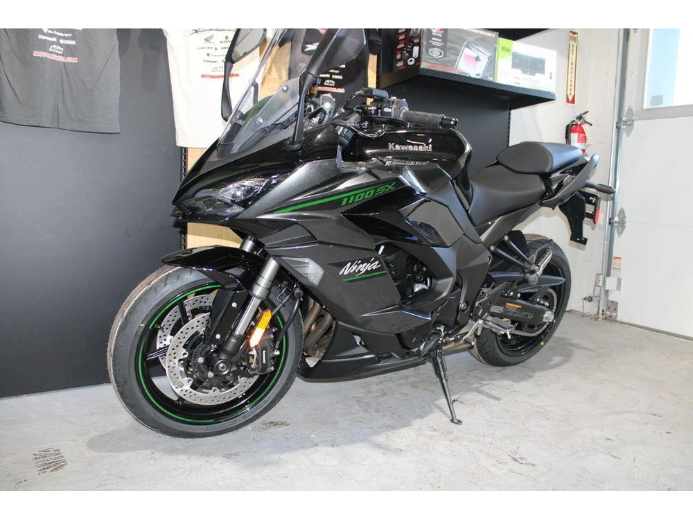 2025 Kawasaki Ninja® 1100sx Abs alt
