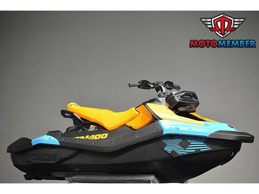 2026 Sea-doo Spark™trixx For 3 Rotax® 900 Ace™ - 90 Ibr And Audio alt