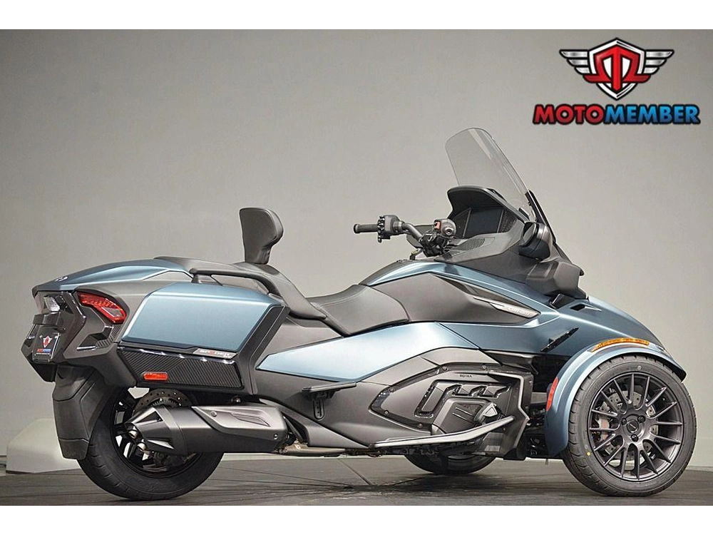 2026 Can-am Spyder Rt alt