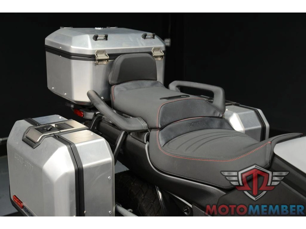 2025 Can-am Canyon Xt alt