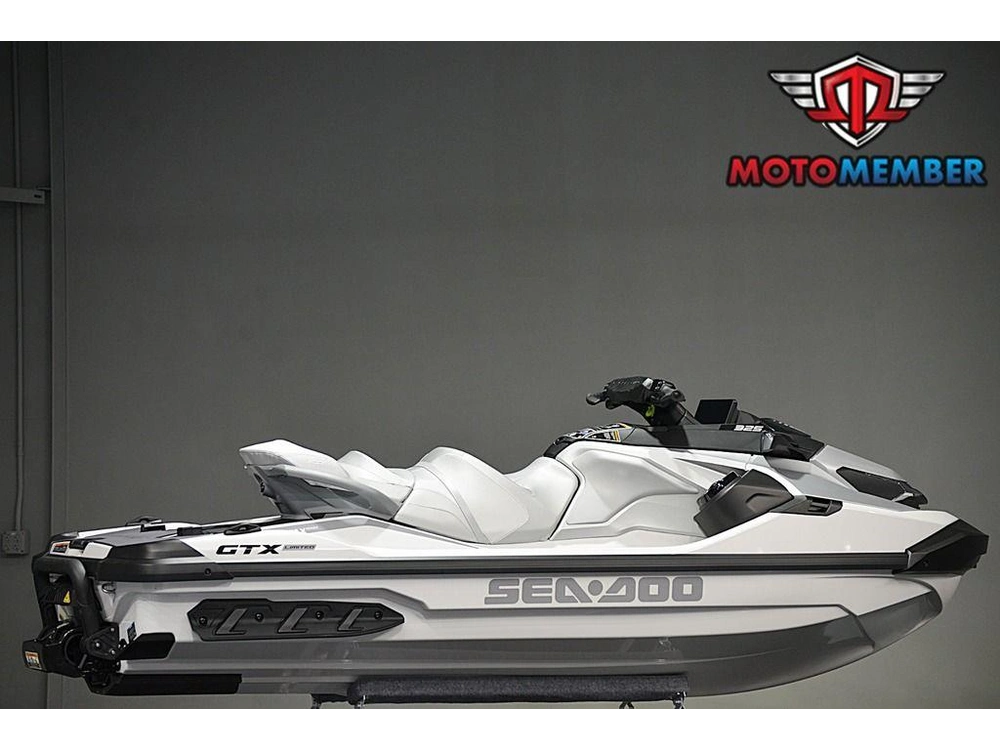 2026 Sea-doo Gtx™ Limited 325 White Pearl Premium alt