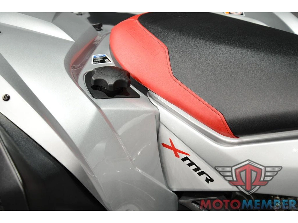 2026 Can-am Renegade X Mr 1000 R Hyper Silver & Legion Red alt