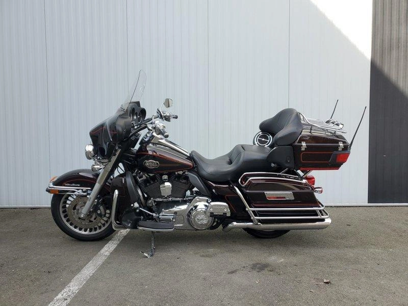 2011 Harley-davidson Flhtcu - Electra Glide® Ultra Classic® alt
