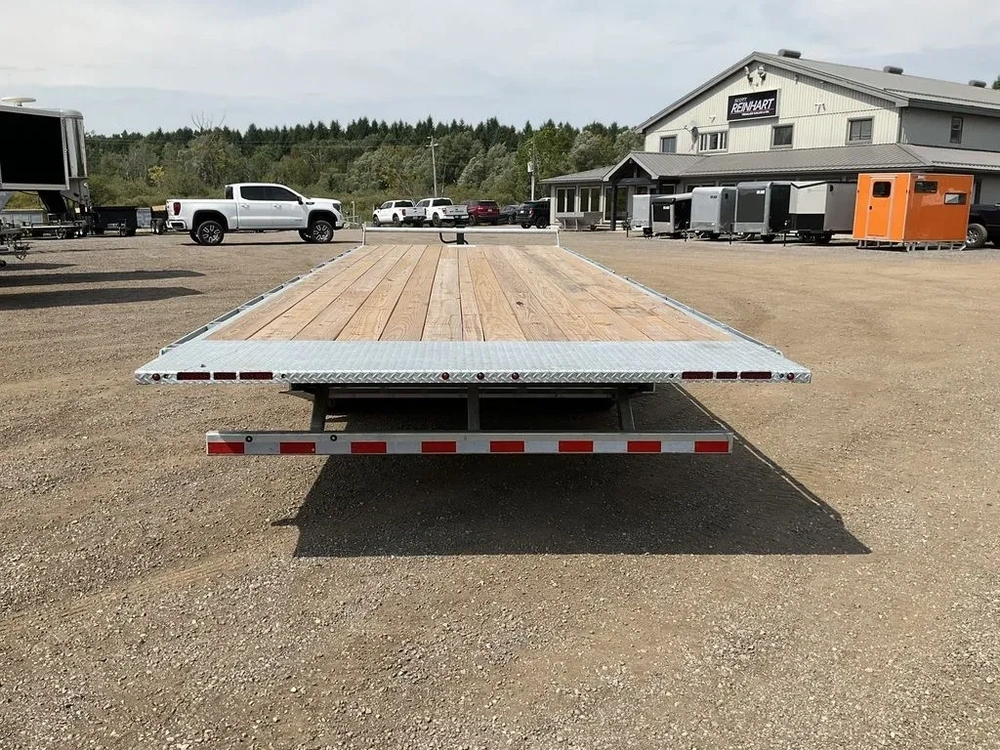 2026 Canada Trailers 8.5x26 10.5 Ton Galvanized Hydraulic Tilt Trailer alt