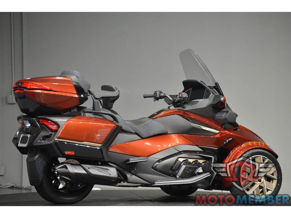 2026 Can-am Spyder Rt Sea-to-sky alt