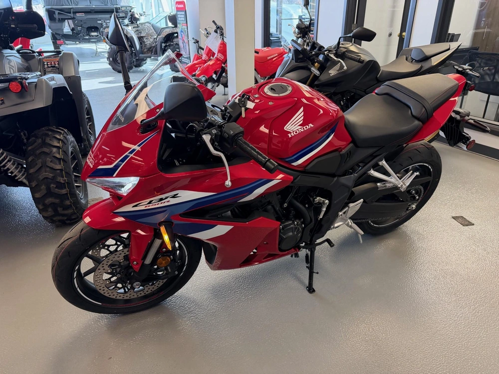 Honda Cbr650ract 2026 alt