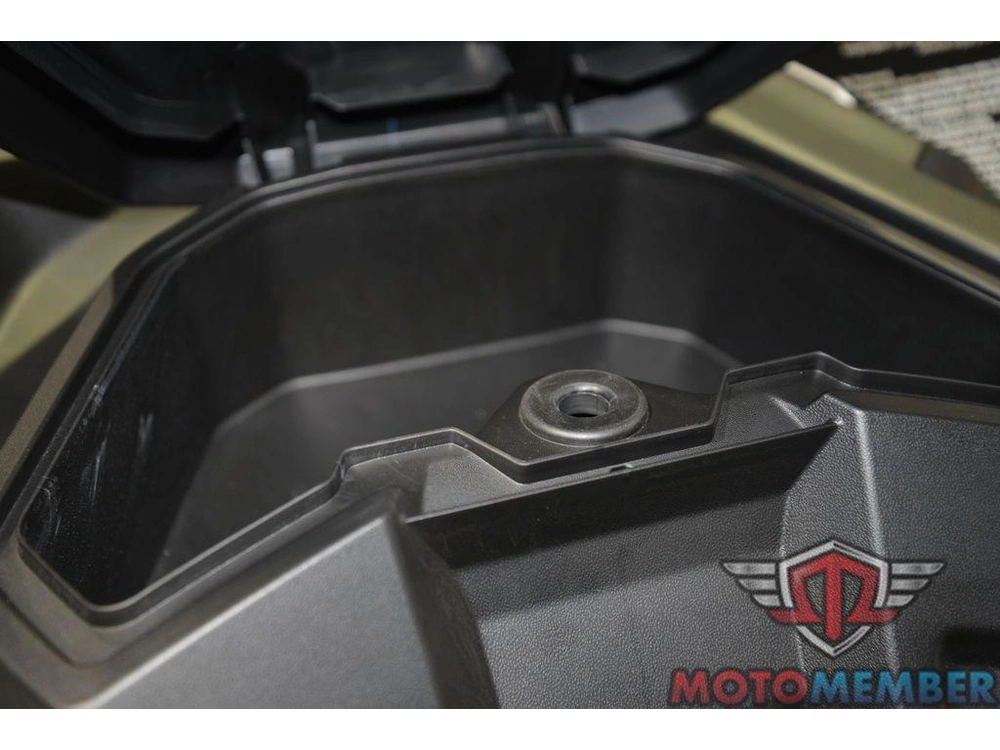 2025 Can-am Commander Max Xt 1000r alt