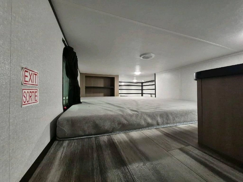 Jayco Jay Flight Bungalow 401loft 2026 alt