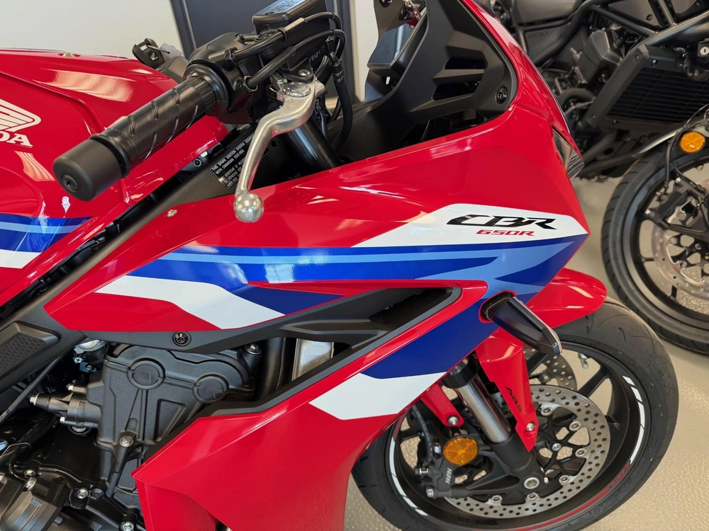 Honda Cbr650ract 2026 alt