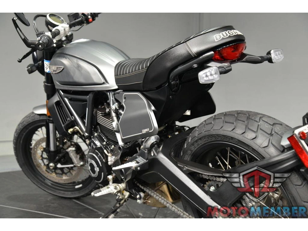 2022 Ducati Scrambler Nightshift Aviator Grey alt