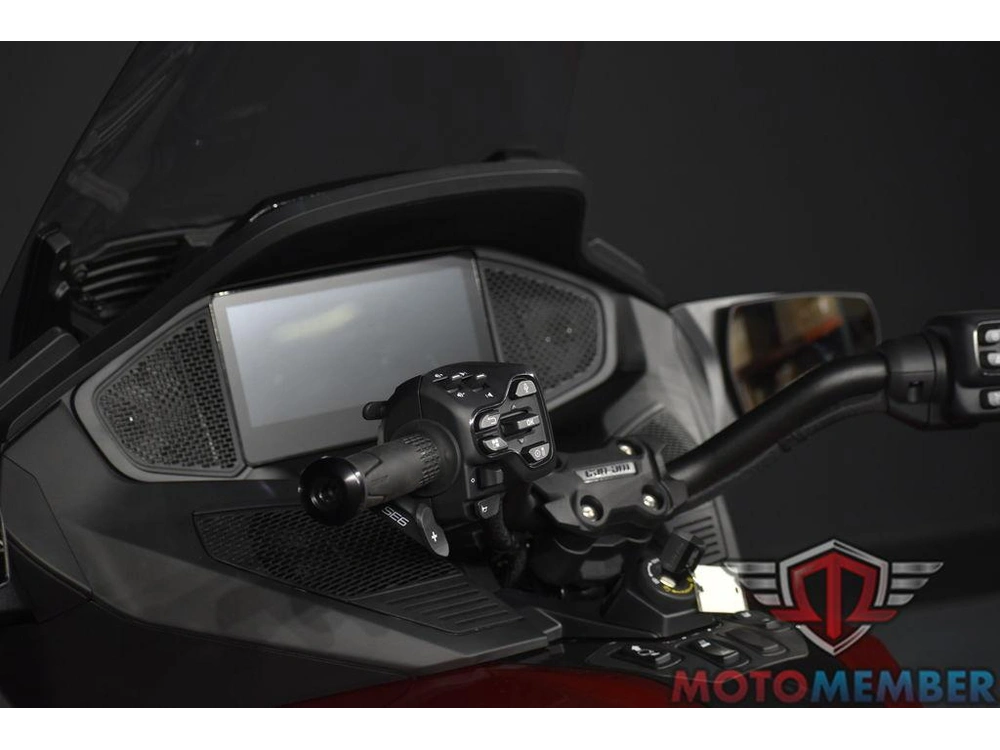 2025 Can-am Spyder Rt Limited Dark Wheels alt