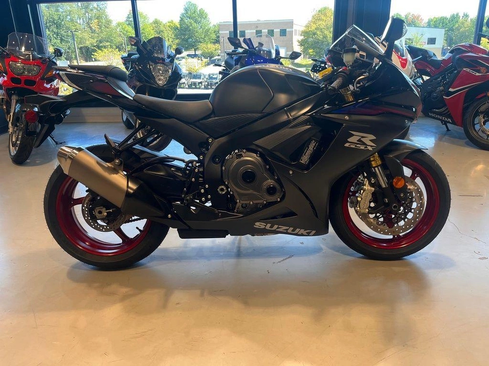 2026 Suzuki Gsx-r750 alt
