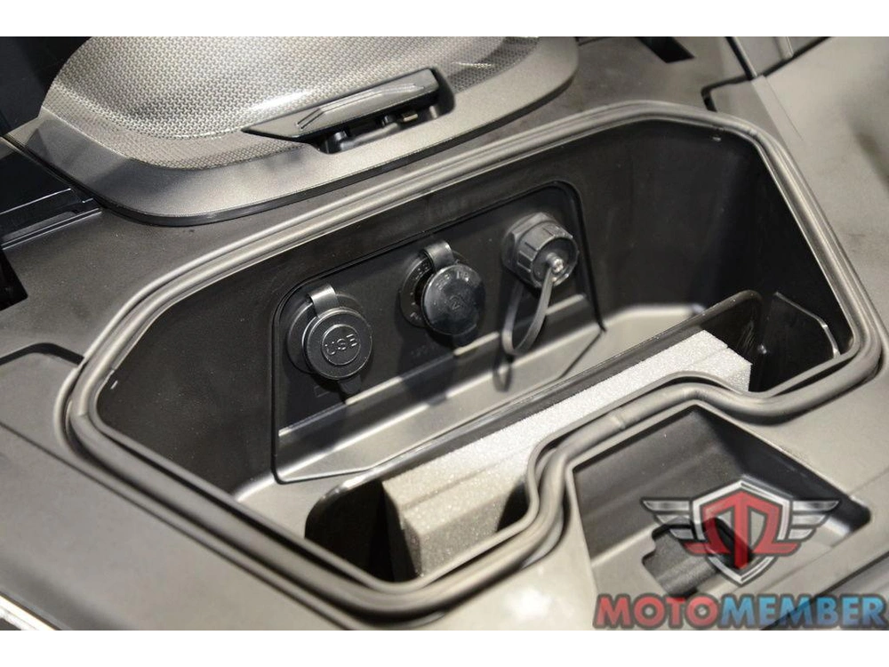 2026 Can-am Maverick R Max X Rs With Smart-shox alt