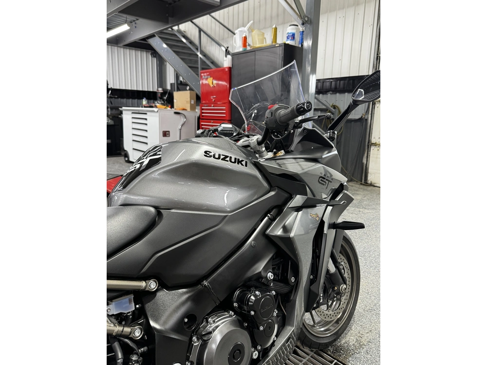 2025 Suzuki Gsx-s1000g alt