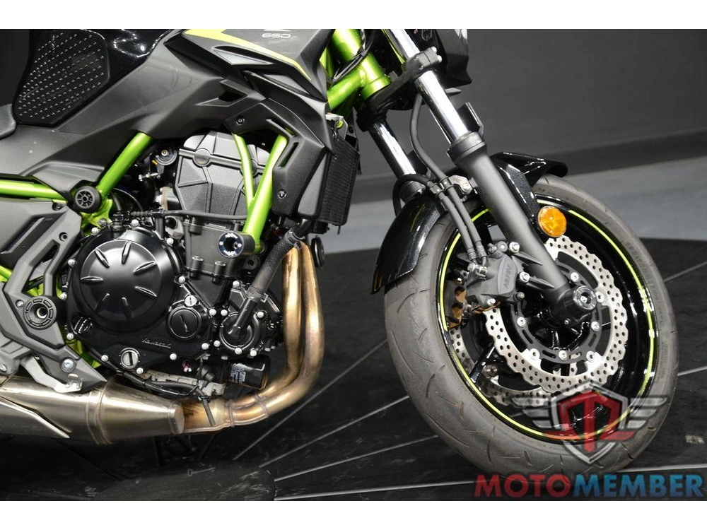 2022 Kawasaki Z650 alt