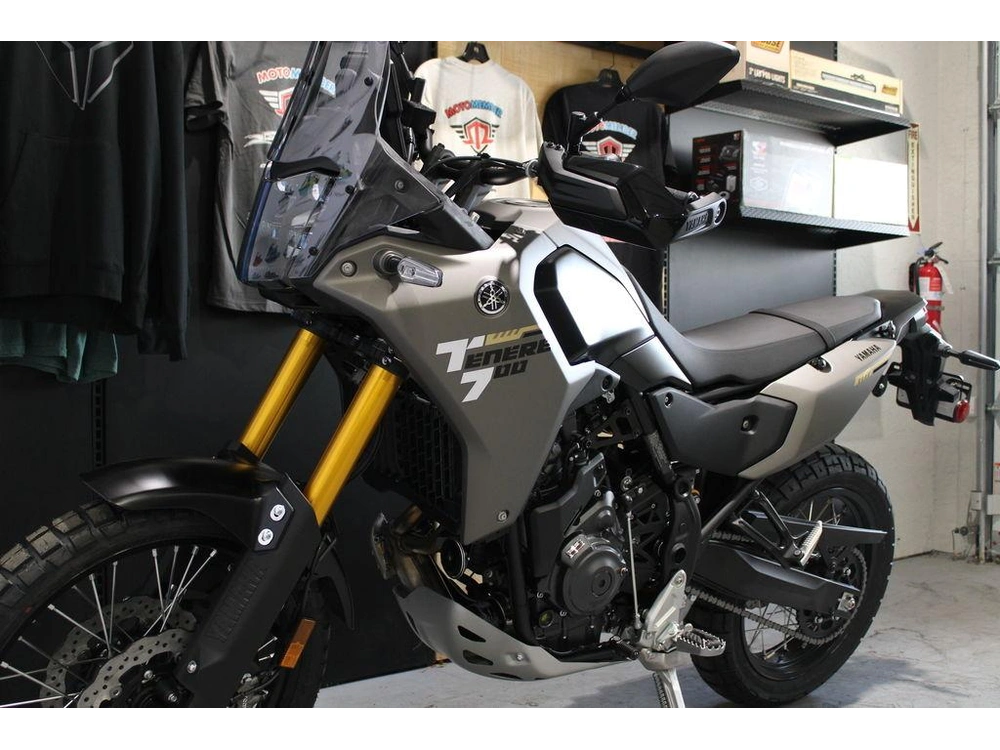 2025 Yamaha Tenere 700 alt