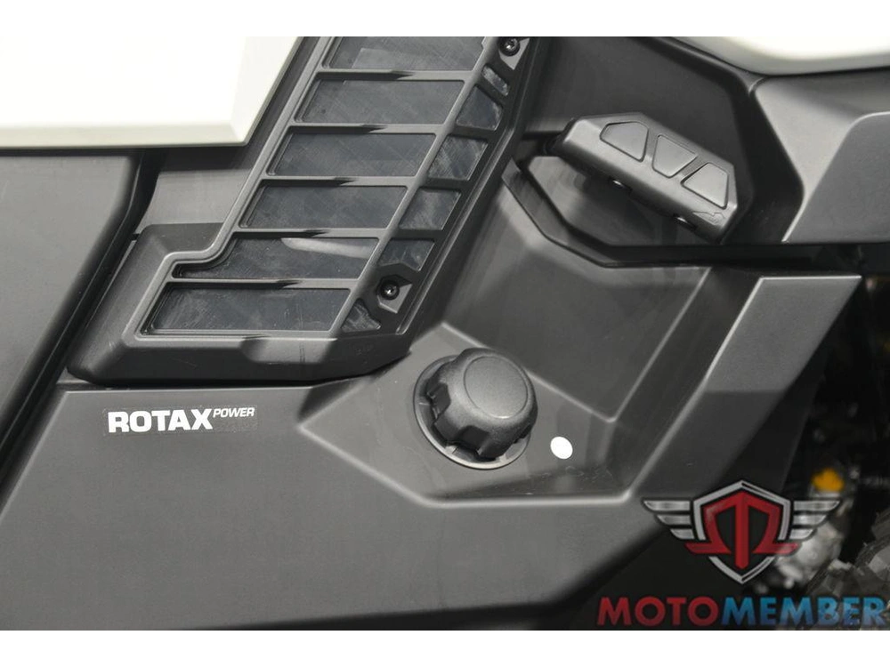 2026 Can-am Defender Max Limited Hd11 alt