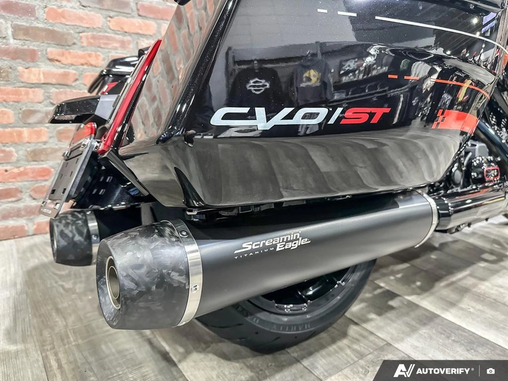 2026 Harley-davidson Cvo Road Glide St alt