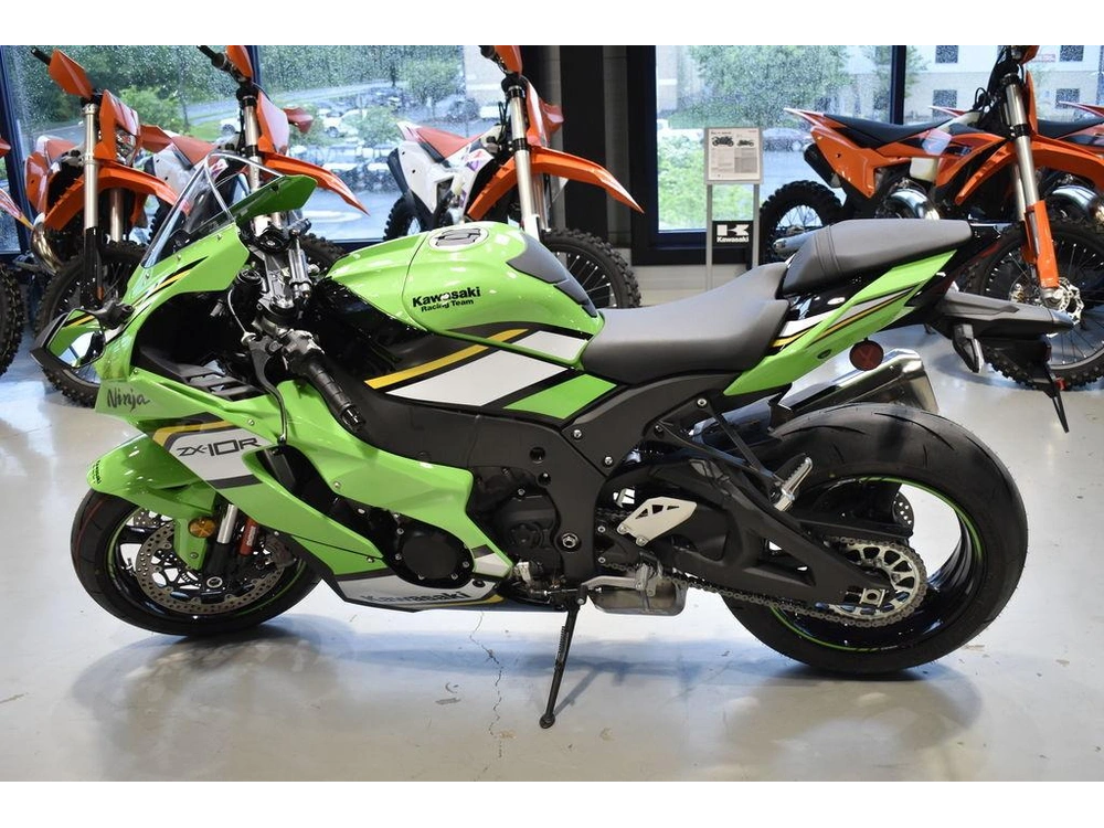 2025 Kawasaki Ninja® Zx™-10r Krt Edition alt