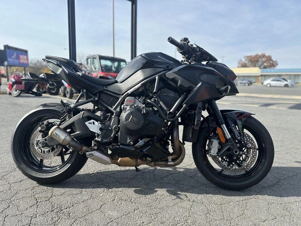 2021 Kawasaki Z H2 alt