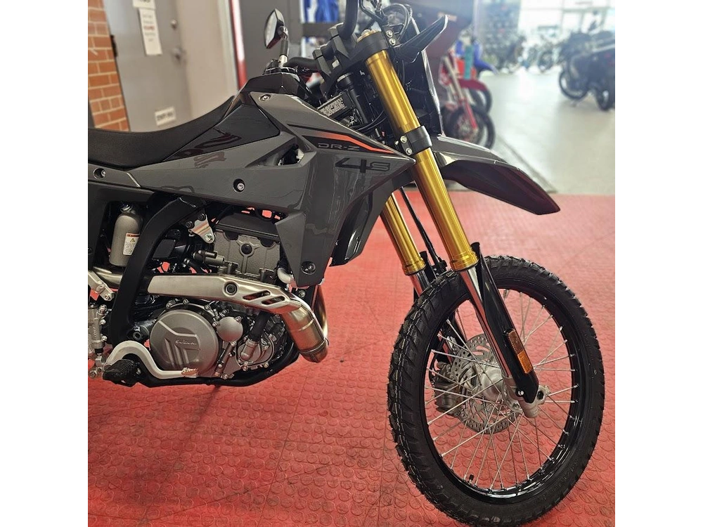 2026 Suzuki Dr-z 4s alt