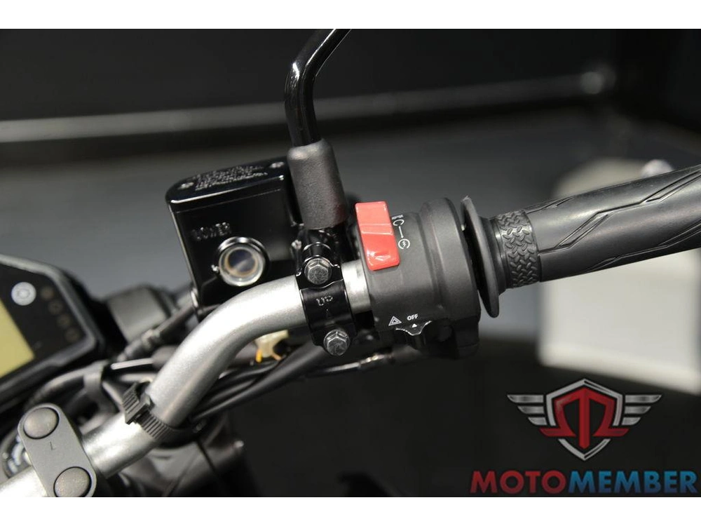 2023 Yamaha Mt-03 alt