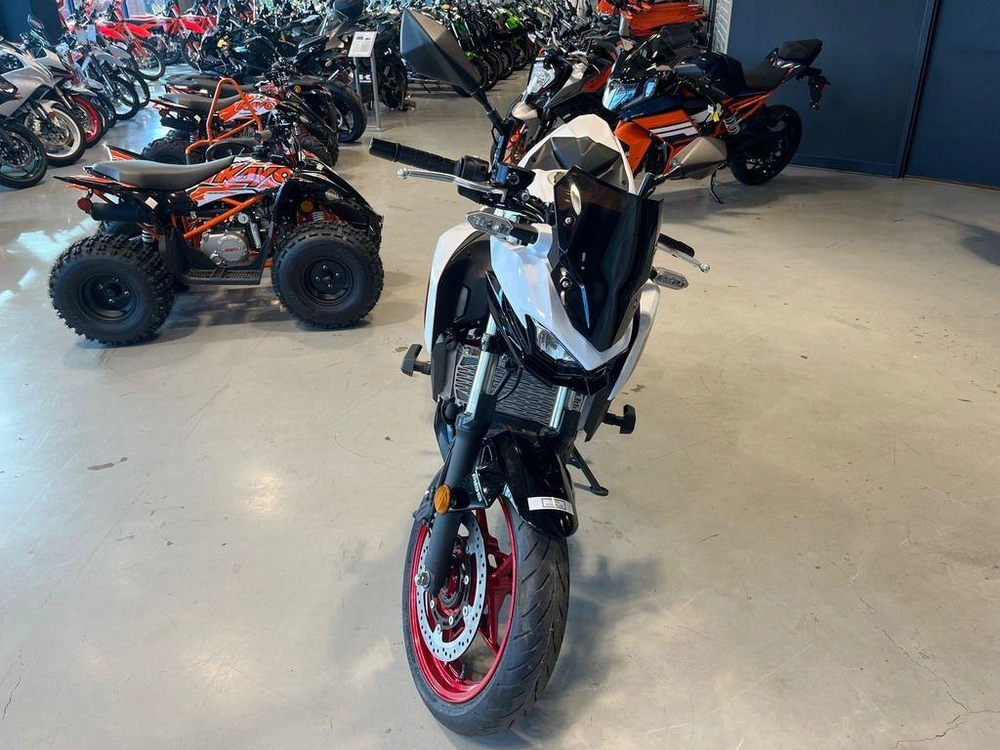 2026 Kawasaki Z500 Se Abs alt