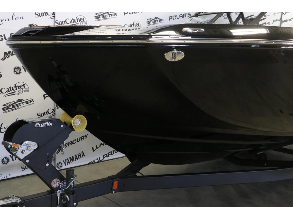 2026 Yamaha 255xd alt