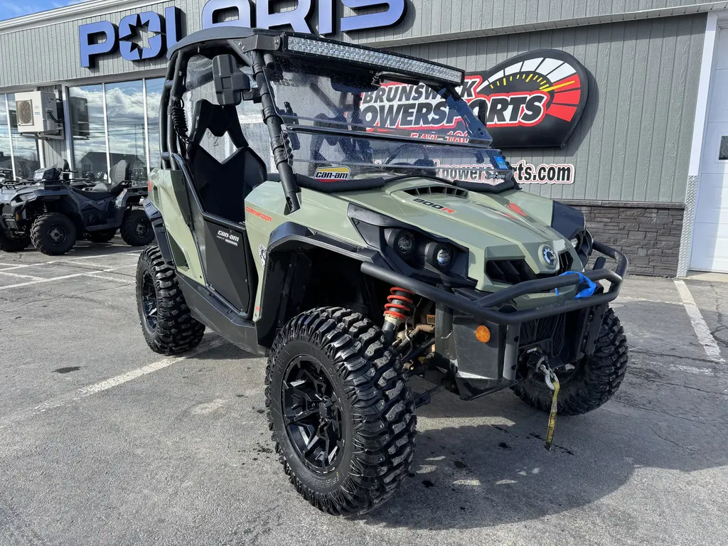 2018 Can-Am COMMANDER 800 R