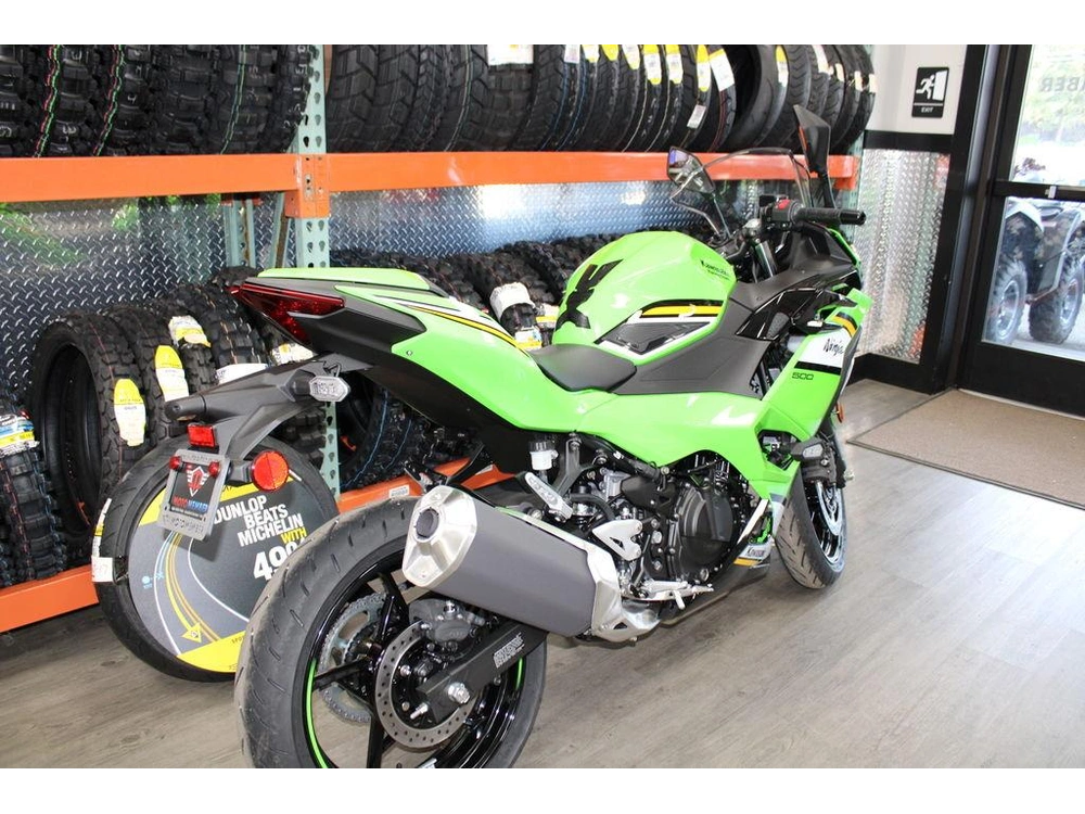 2025 Kawasaki Ninja® 500 Krt Edition alt