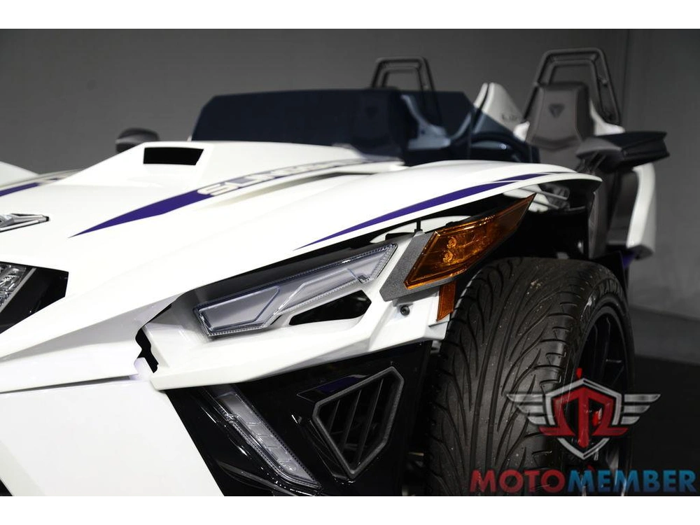 2024 Slingshot Slingshot® R Autodrive Purple Lightning alt