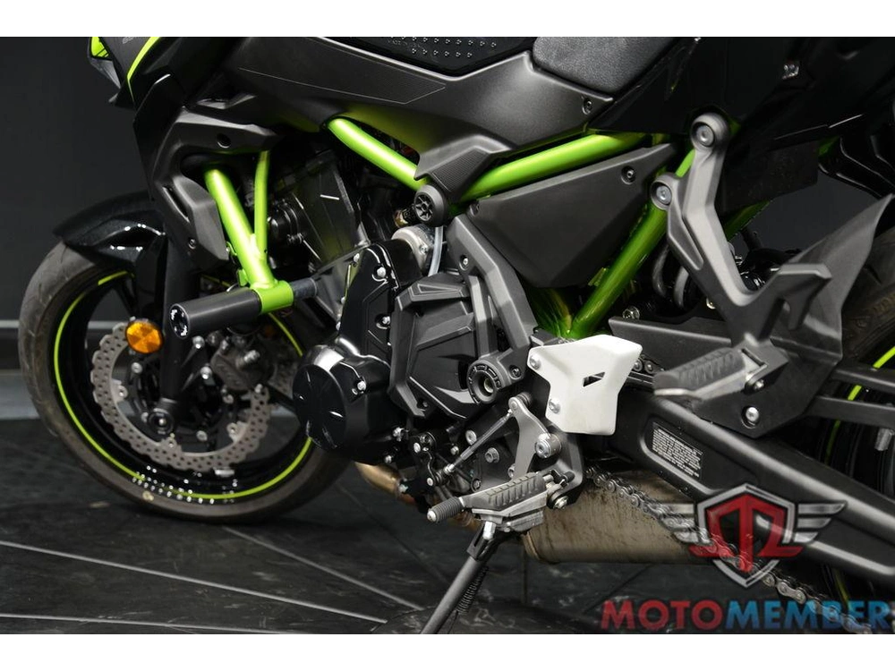 2022 Kawasaki Z650 alt