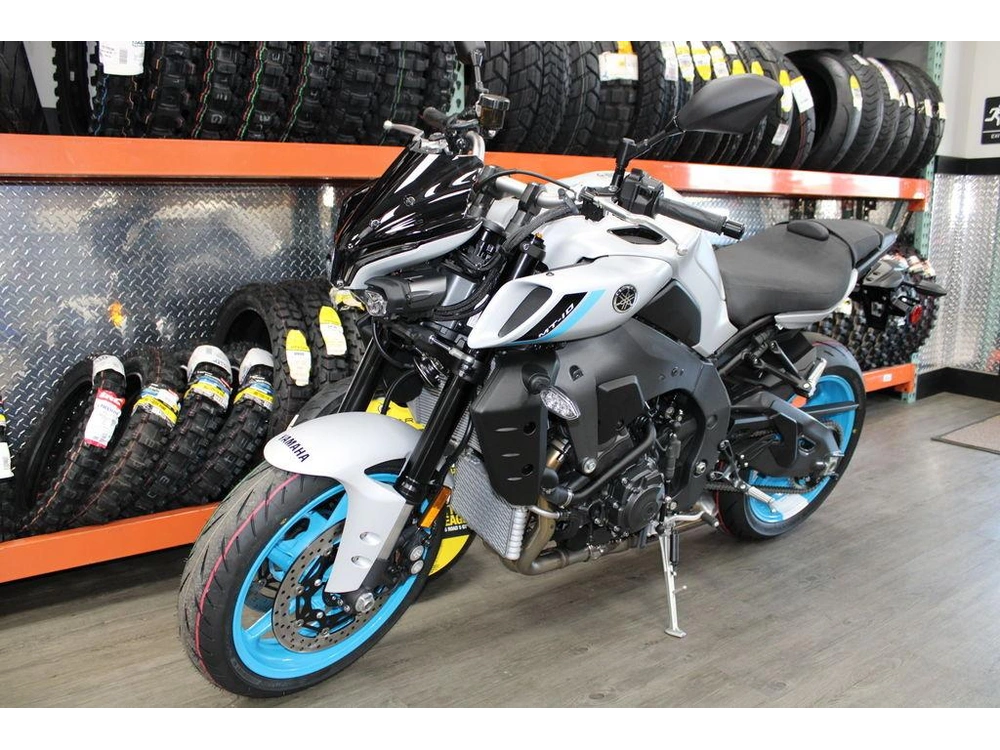 2025 Yamaha Mt-10 alt