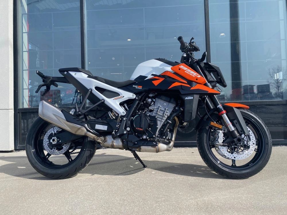 2027 Ktm 990 Duke alt