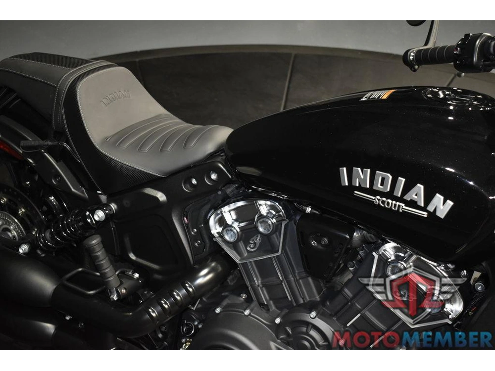 2023 Indian Motorcycle Scout® Bobber Black Metallic alt