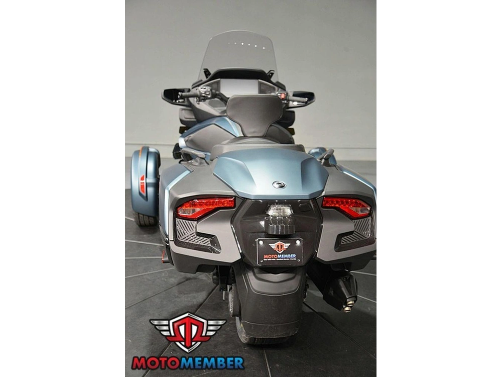 2026 Can-am Spyder Rt alt