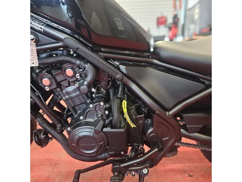 2026 Honda REBEL 500 Base