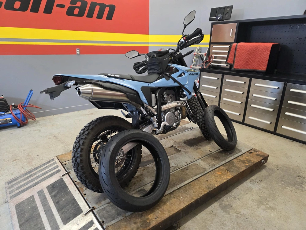 2025 Suzuki Dr-z4 Supermoto alt