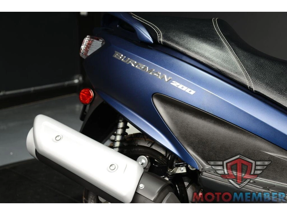 2022 Suzuki Burgman 200 alt