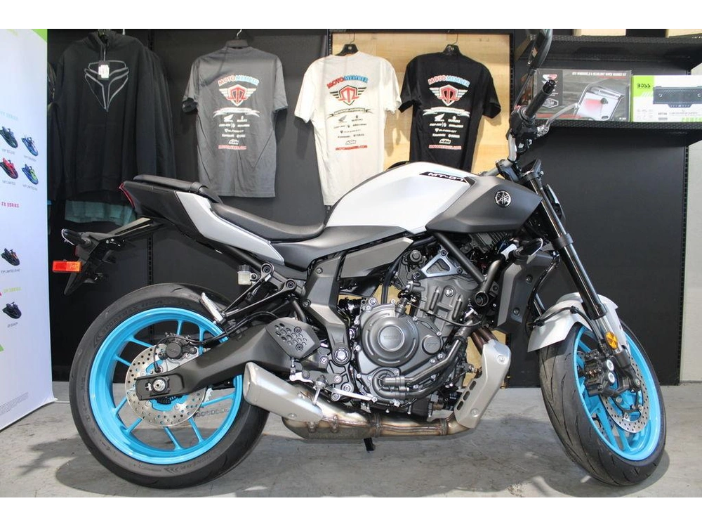 2025 Yamaha Mt-03 alt