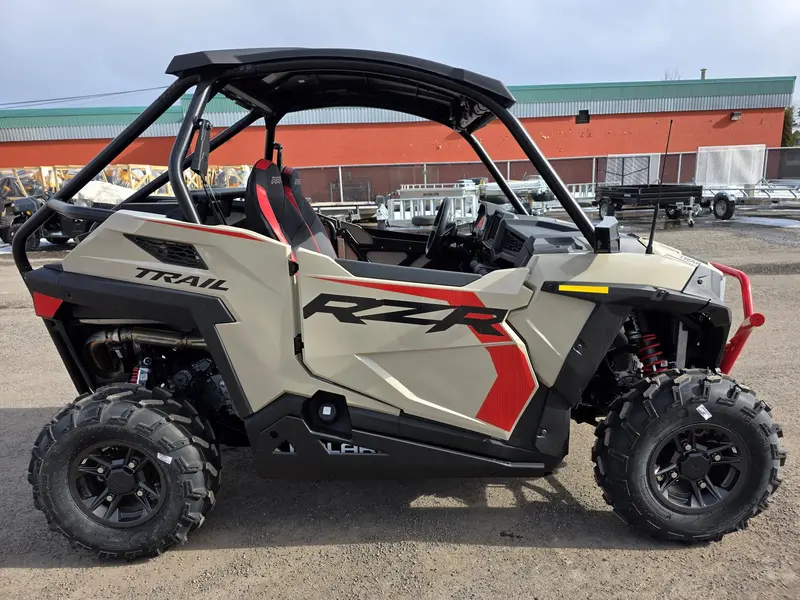 2025 Polaris RZR Trail Ultimate thumbnail 6