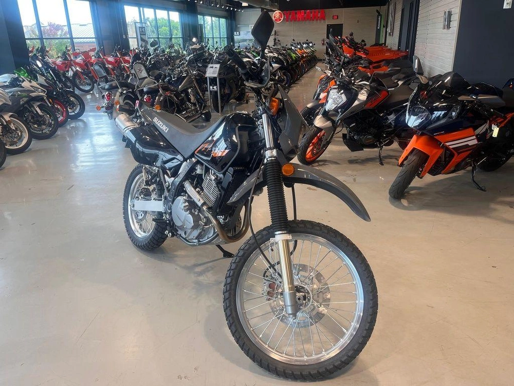 2026 Suzuki Dr650s alt