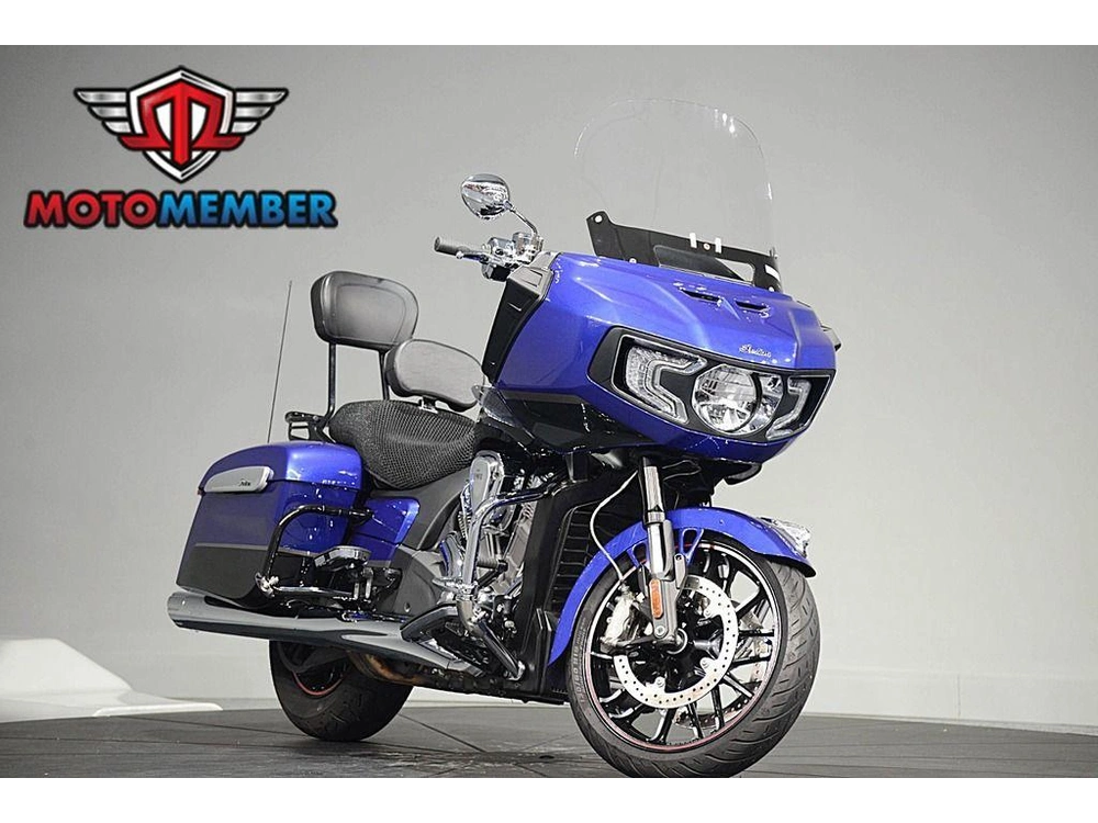 2023 Indian Motorcycle Challenger® Limited Spirit Blue Metallic / Black Metallic alt